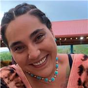 Maestra Montessori de primaria alta. Además maestra de inglés para niños y adultos. (TEFL level 5) Experiencia en clases particulares y de grupos. Preparación para certificaciones Cambridge